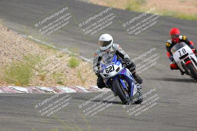 media/Jun-04-2022-WERA (Sat) [[b852bbbd55]]/Race 9 LW Twins Superbike V6 LW D Superstock/